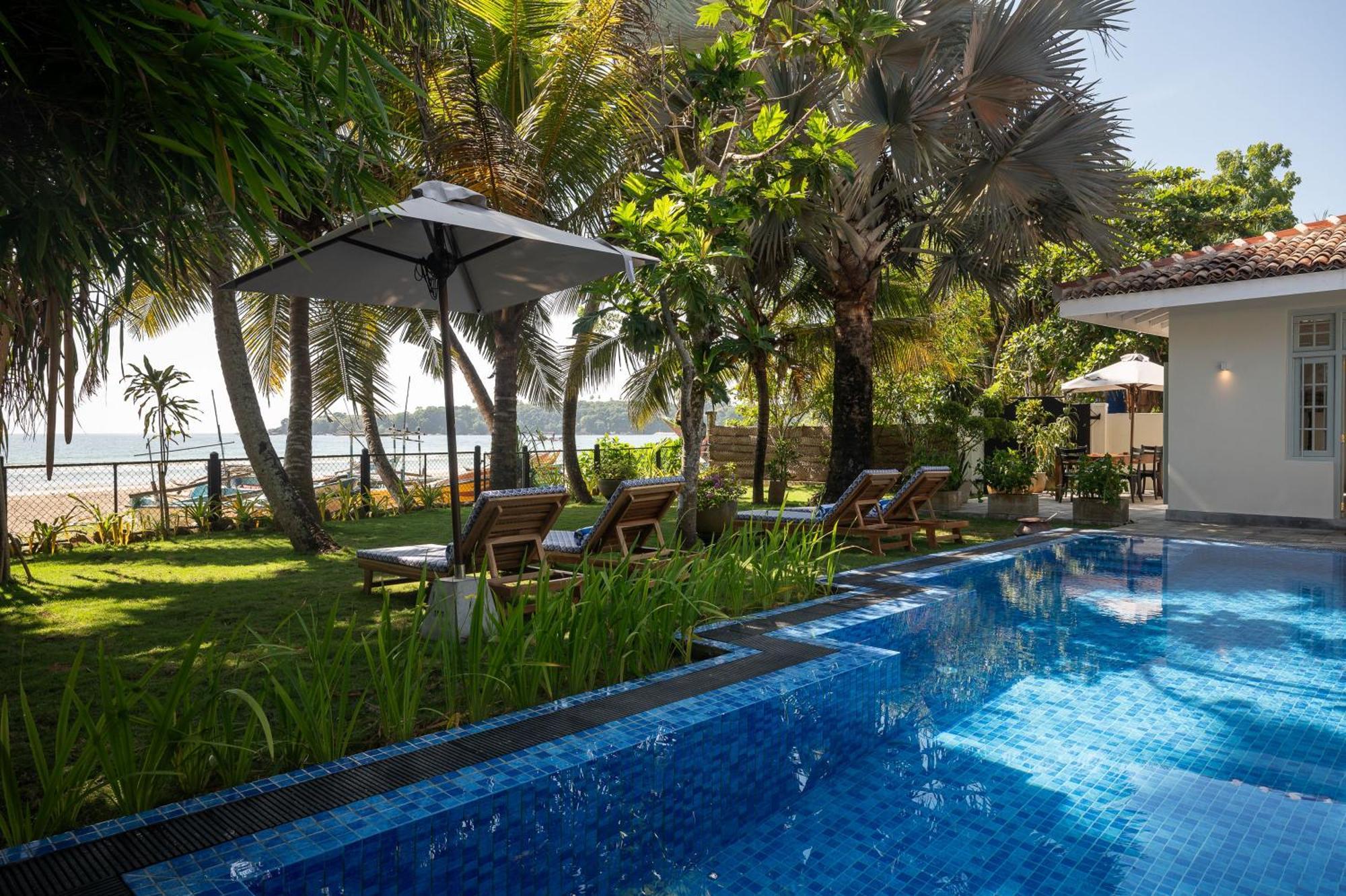 Halcyon Mawella Hotel Tangalle Bagian luar foto